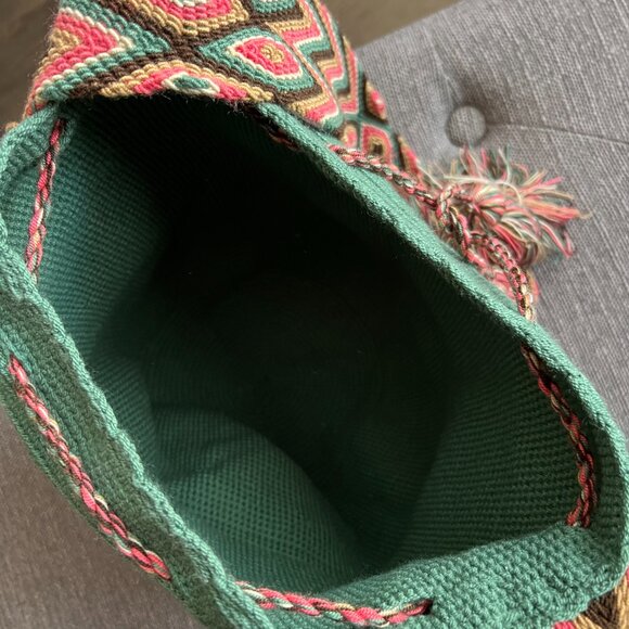 Knit Bucket Crossbody / Should Bag - Picture 5 of 6